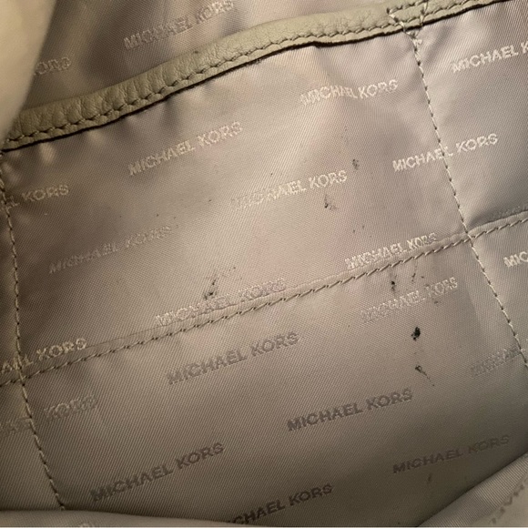 Gray Michael Kors Evie Large Leather Shoulder Bag - Picture 7 of 11